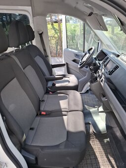 Volkswagen Crafter extralang 6miest 130kw Manuál - 9