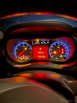 Opel Corsa E 2017 1.4 66kw automat - 9