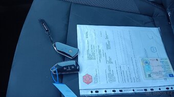 Prodám Volkswagen golf 8 najeto 80tisíc km - 9