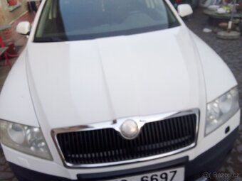 Škoda Octavia 2 Combi Scaut 4x4 2.0 TDI 103 kw - 9