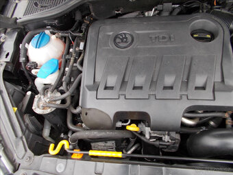 Škoda Yeti 2.0TDI 4×4 DIGIKLIMA TZ AMB – Spolehlivé SUV - 9