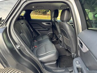 Jaguar F-Pace 3,0 30d R-Sport Portfolio AT AWD ČR DPH - 9
