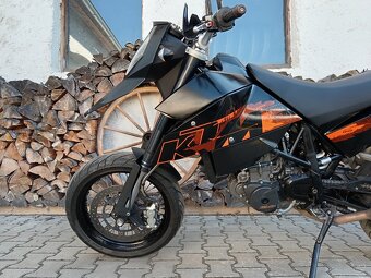 KTM 690 SM supermoto - 9