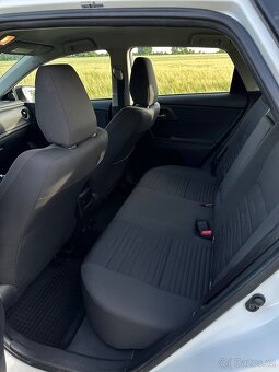 Toyota Auris - 9
