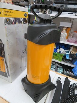 Nový postřikovač FERROX MESTO 3585G 10l - 9