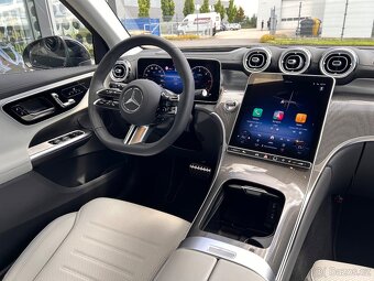 Prodám Mercedes-Benz GLC 220d 4MATIC AMG PREMIUM Night - 9