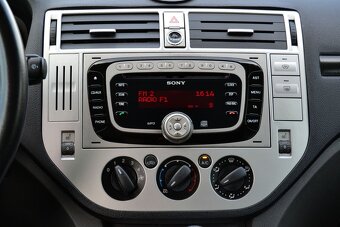 Ford Kuga 2.0 TDCi 103kW Champions Edition 4x4 TOP STAV - 9
