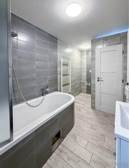 🏡 BYT K PRONÁJMU - 9