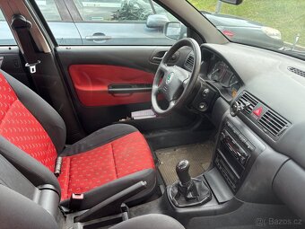 Škoda Octavia 1.6 MPI 2001 - 9