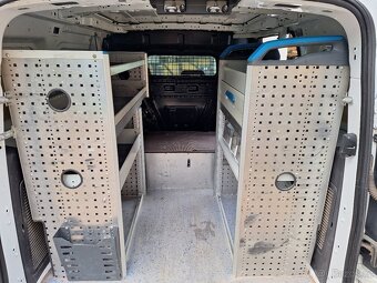 Ford Transit Connect - 9