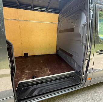 Mercedes Sprinter 907 Extra Long Maxi 319 CDI V6 3.0 CDI - 9