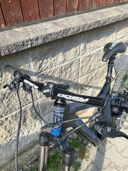 Celoodpružené horské kolo Mondraker - 9