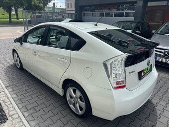 Toyota Prius 1,8i - HSD, servis Toyota, 2 x kola - 9