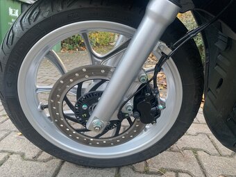 Piaggio Medley 125 - 9