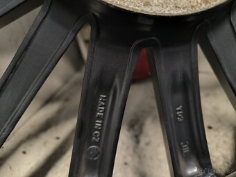 ALU kola Škoda Octavia III 5x112 r18, Originál, pneu 7mm - 9