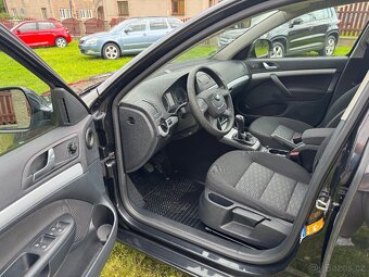 Škoda Octavia 2 com 1.4 TSi 90 kw nové rozvody a STK - 9