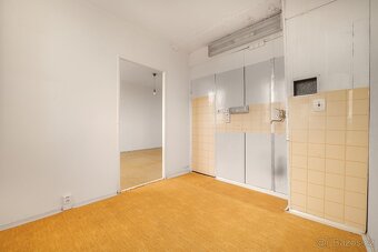 BYT 2+1 (57,57m2) PŘED REKONSTRUKCÍ - 9