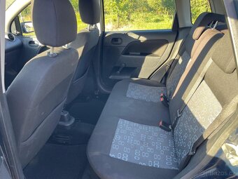 prodám Ford Fiesta - 9