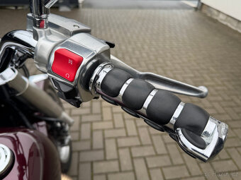 Yamaha XV 1900 Midnight Star - 9