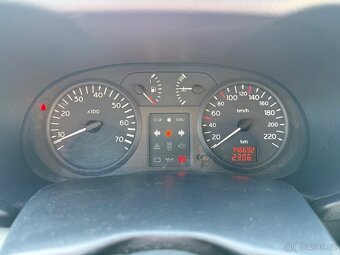 Renault Clio 1.2 benzín 43kw 2002 - 9