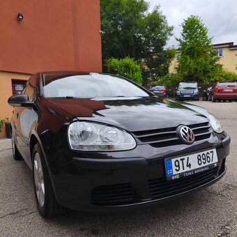 Volkswagen Golf V 1.4 16V 59kw, poctivých 149tkm, bez koroze - 9