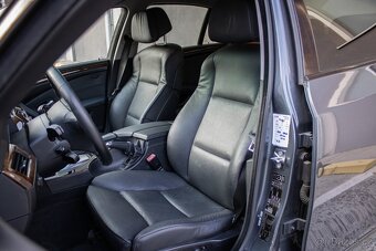 BMW Rad 5 530 i A/T //AJ NA SPLÁTKY - 9