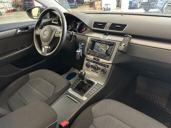 VW PASSAT VARIANT B7 2.0TDI 103KW 3/2014 TAŽNÉ NAVI 2XKOLA - 9