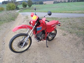 Honda NX 650 Dominator - 9