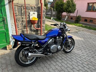 Kawasaki Zephyr 1100 - 9