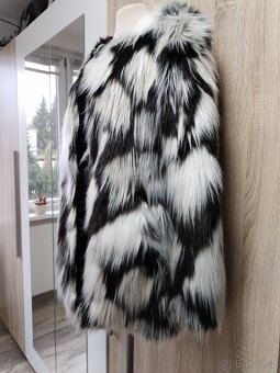 Kožíšková bunda kabátek S 36 značka F&F - 9