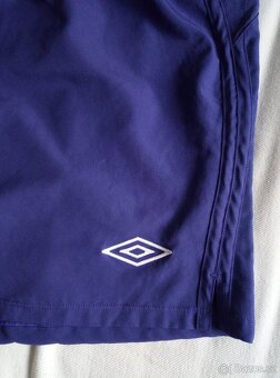 Dámské šortky NIKE,UMBRO,kšiltovka DOMINATOR - 9