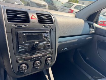Volkswagen Golf V 1.6 MPi, 75 kW, 102 tis km - 9
