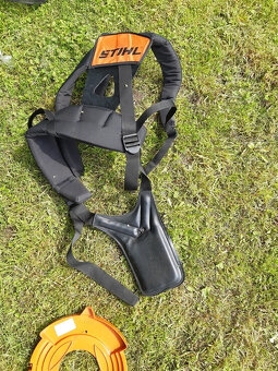 Výkonný křovinořez STIHL FS-4128 s rozsáhlým příslušenstvím - 9