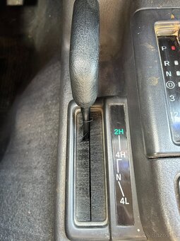 Jeep Cherokee 4.0i - 9