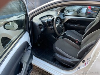 TOYOTA AYGO 1.0i-2015-SUPER TOP CENA- - 9