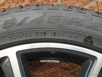Bmw x3, x4 alu 245/45 r20 zimní top stav - 9