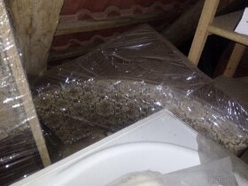 Kuchyňská linka z masivu + Rohové sezení - 9