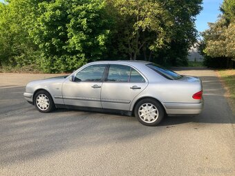 Mercedes Benz E 280 W 210 elegance 150kw, 5st. automat - 9