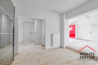 Pronájem podkrovního bytu 3+kk s šatnou, Náměstí, Paskov - 9