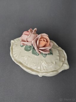 Krásná porcelánová dóza s růžemi od Karl Ens (1919-1945) - 9
