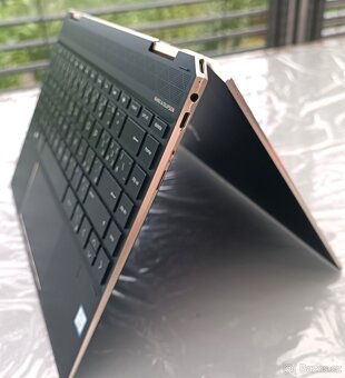 Dotykový HP Spectre x360 13 / 16GB RAM / i7-8565U / Win 11 - 9