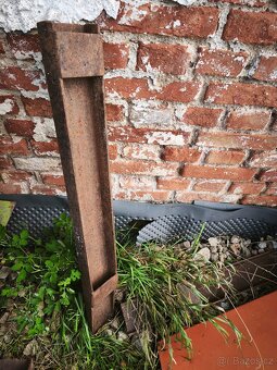 Hladká lopata, zubatá unc, locust - 9