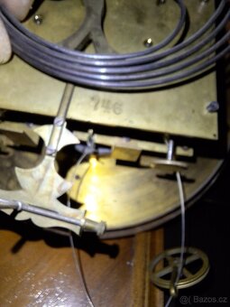 nástěnné dvouzávažové hodiny - 9