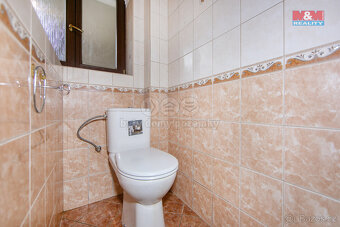 Prodej dvougeneračního rodinného domu, 630 m², obec Lovčice - 9