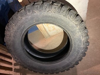 M/T Viper Equipe235/65 r17 - 9
