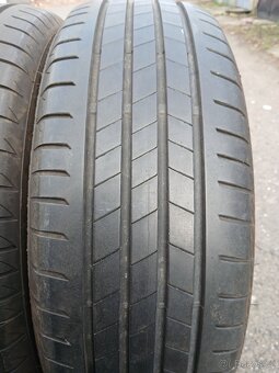 letní pneu 215/60 r17 - 9