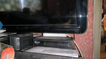 Televize Philips uhl. 100cm + set top box DVB-T2 EMOS - 9