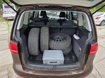 VW Touran - 9