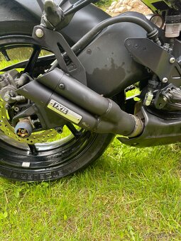 Kawasaki ZX-10R Ninja 2008 - 9