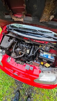 Ford Galaxy 1.9 TDi, 81 kw, r. 2000 - 9